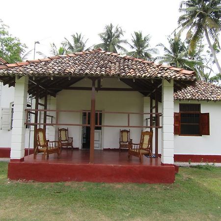 The Colonial Villa Midigama Exterior photo